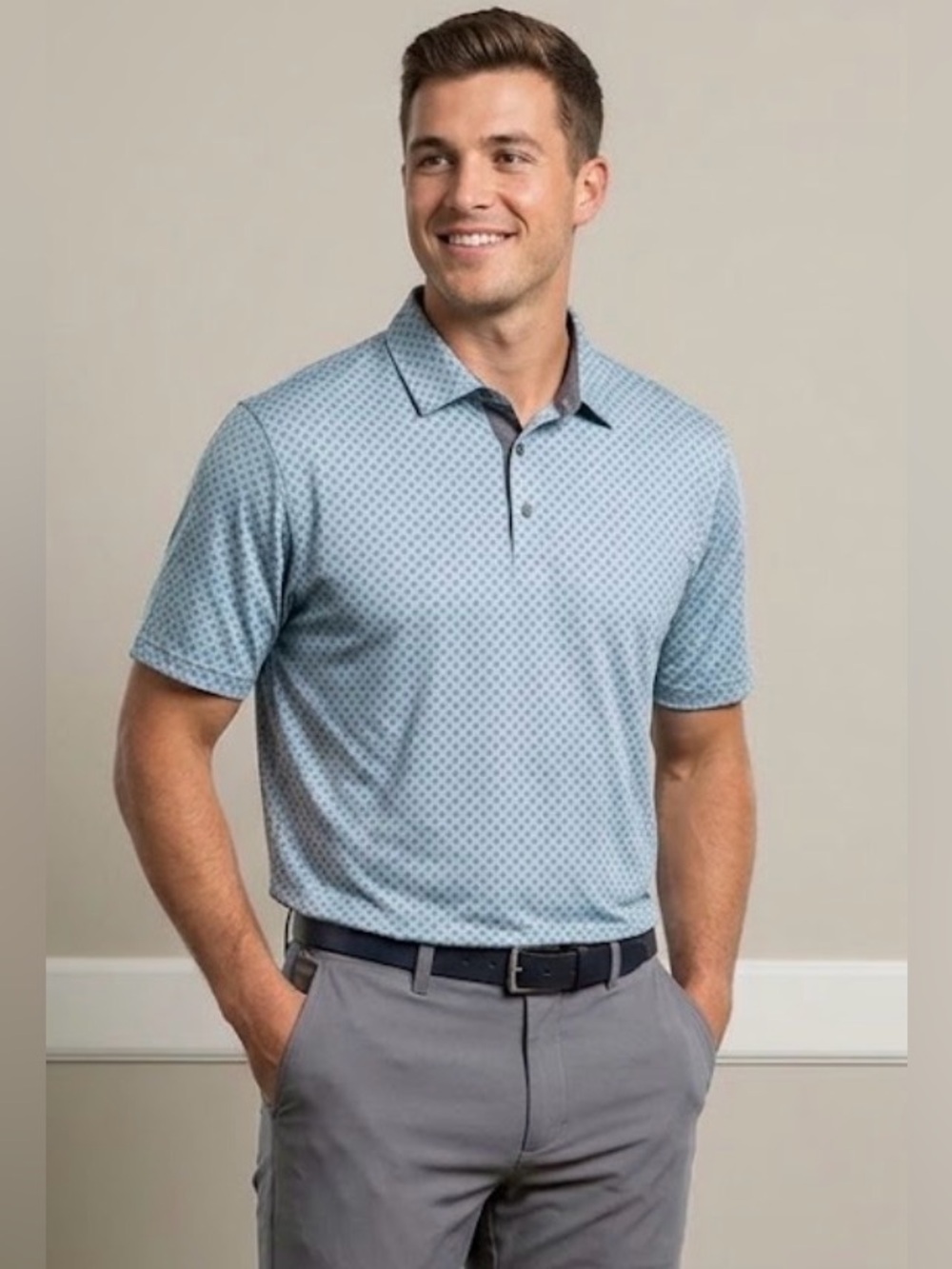 Dannie’s Men’s Large Light Blue Geo Print Short Sleeve Golf Polo Shirt Large